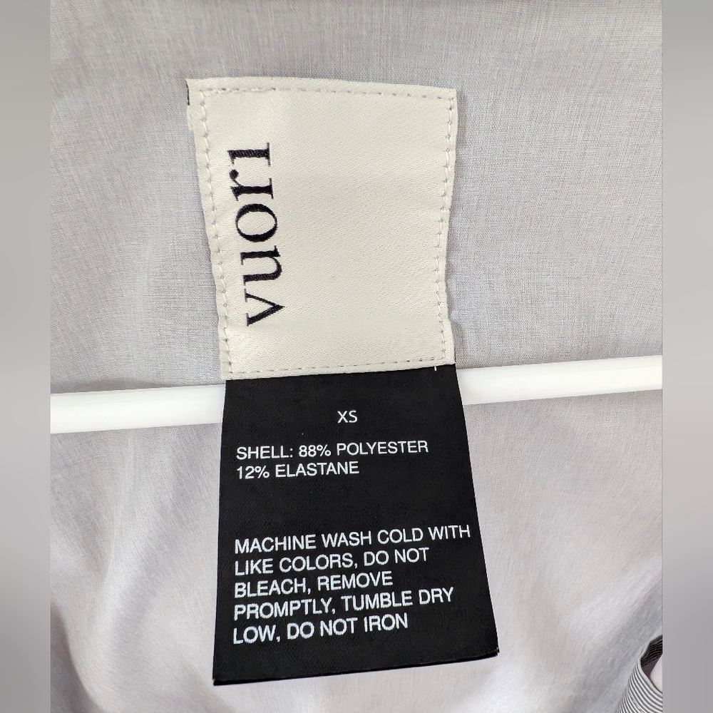 Vuori Shell Jacket